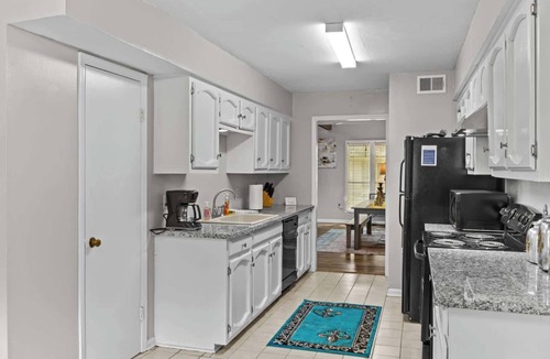 Highlands - Perkins House | Minutes from Tiger Stadium! South Campus Hideaway