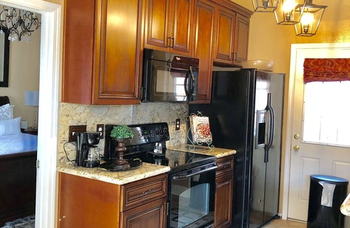 Behrman House | Minutes to French Quarter and Downtown 3 Bdrm $275 A Night.
