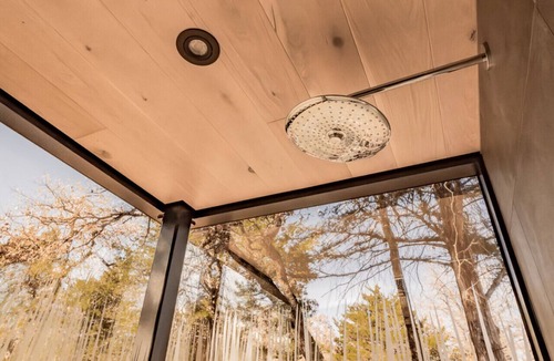 Myra Cabin | Mirror House in the North Texas Hill Country