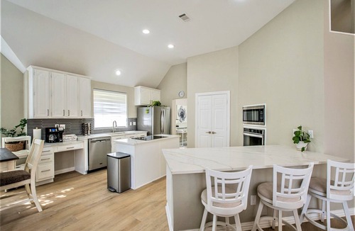 Valley Ranch House | Modern 1-Story, 10mins from DFW Airport. Pets Welcome. Beautiful Neighborhood.