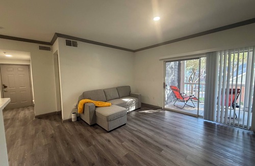 Astrodome Apartment | Modern 2-bedroom apartment close to top Houston attractions