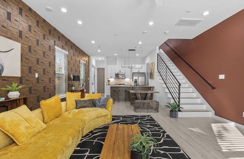 OST - South Union House | Modern 3BR Near NRG Stadium, Medical Center & Downtown + Gazebo + Fire pit
