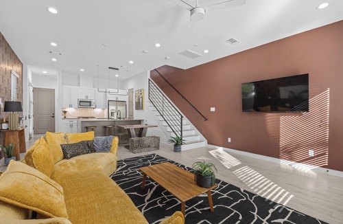 OST - South Union House | Modern 3BR Near NRG Stadium, Medical Center & Downtown + Gazebo + Fire pit