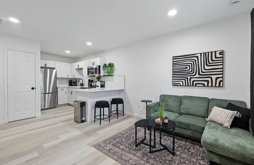 Haltom City Apartment | Modern 4BR 2BA Home with Hot Tub-Grill & Huge Yard