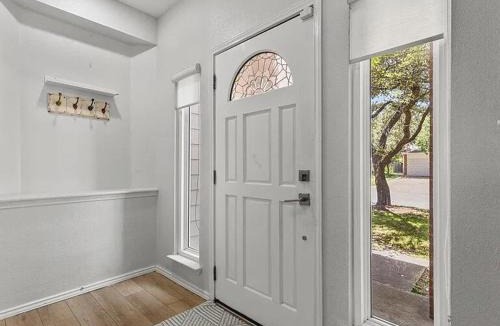 Leander House | Modern 5BR Family Home