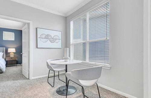 Atascocita Apartment | Modern Apartment in Prime Location (ID7974X08)