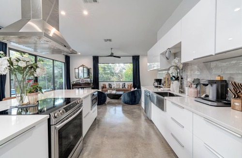 Apache Shores House | Modern Austin home w private pool and spa, Minutes to Lake Austin & Lake Travis!