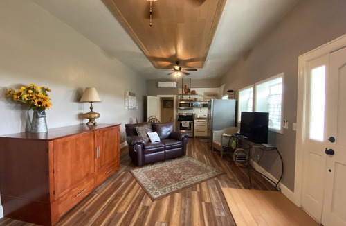 Durant House | Modern Barn Apartment