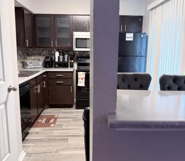 North Arlington Apartment | Modern Comfort Near AT&T Stadium Peaceful Getaway in DFW