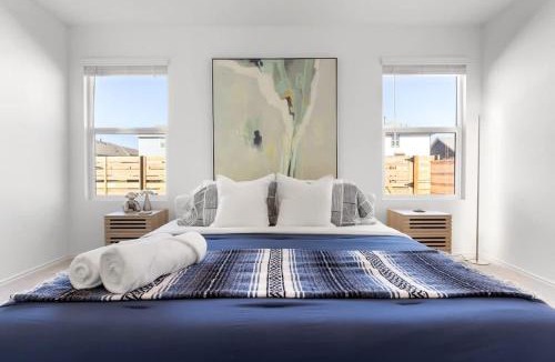 Buda House | Modern Cozy Home - Gym - Quiet Street - Sleeps 4