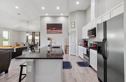 Cedar Creek House | Modern Escape In Cedar Creek