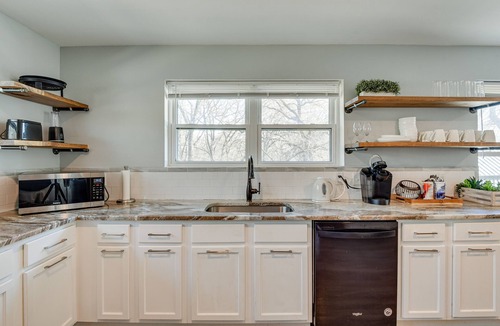 Flower Mound House | Modern Flower Mound Home < 2 Mi to River Walk