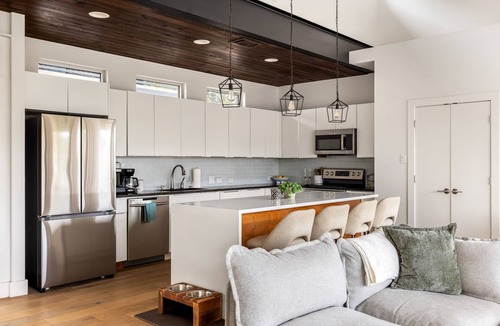 Apache Shores House | Modern Hill Country Home ~ Sunset Views and BBQ