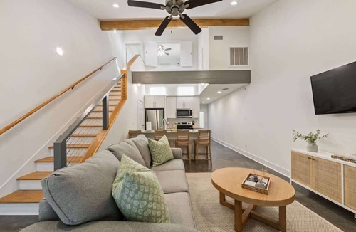 Lafayette Condo | Modern, King Bed, Patio, Central Lafayette