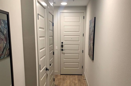 Deep Ellum Apartment | **Modern luxury in the Heart of Deep Ellum **