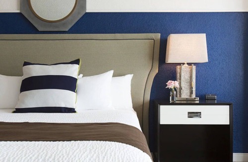 League City Hotel | Modern Nautical Room w/Pool & Free Parking Near Kemah and Local Attraction