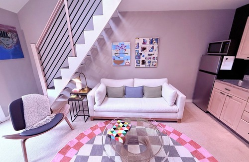 Bluffview Cottage | Modern Park Cities Guest House.