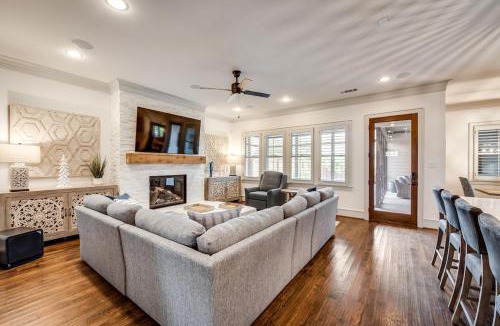 Lower Greenville House | Modern Serenity