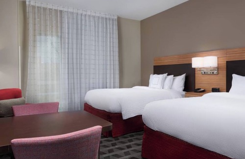 Lake Worth Hotel | Modern Studio Ideal for Adventure Seekers Near Dinings | Boomer Jack's - 0.2 mi