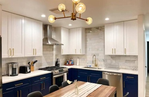 Sweetbriar House | Modern Texan Family Home - 4BD 3BA - 10 minutes from DT