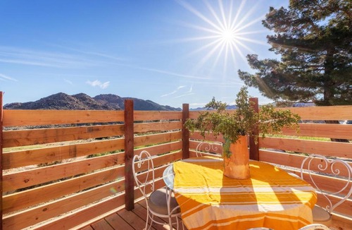 Joshua Tree Highlands House | Moonlight Mesa Adobe