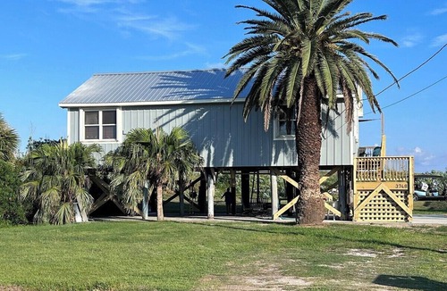 Grand Isle House | Moonstruck Crab - Beachfront - Island Realty