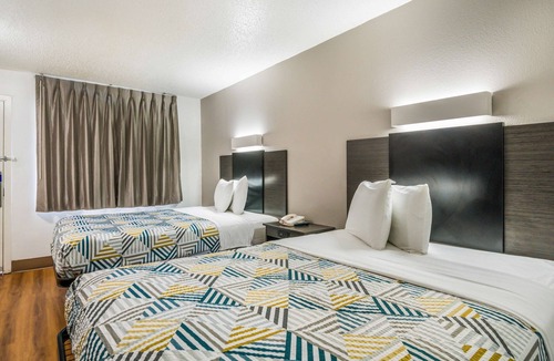 Irving Hotel | Motel 6 Irving, TX - Dallas