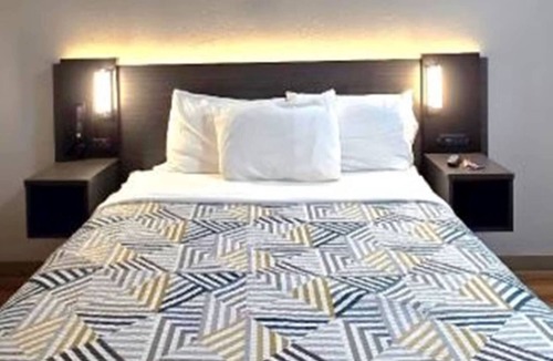 Slidell Hotel | Motel 6 Slidell, LA - New Orleans