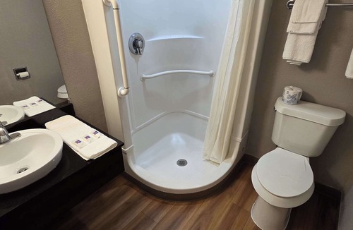 Slidell Hotel | Motel 6 Slidell, LA - New Orleans