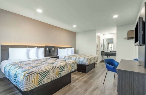 Willows Hotel | Motel 6 Willows, CA