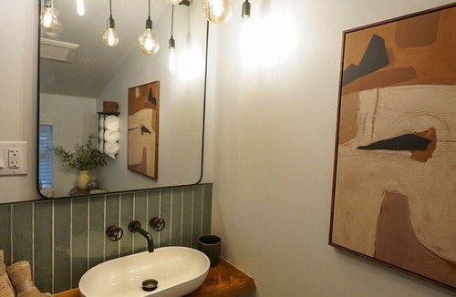 Ironton Apartment | Mountain View at Pickle & Perk