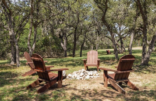 Leakey Cabin | Mountain View Cabin Near Lost Maples & Garner Parks, Utopia and the Frio River