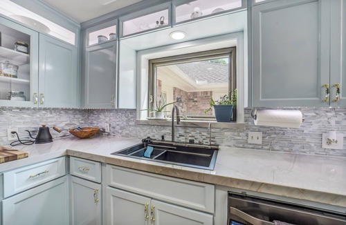Brazos Country House | Multi-family home private resort style pool, hot tub & infrared sauna. Sleeps 14