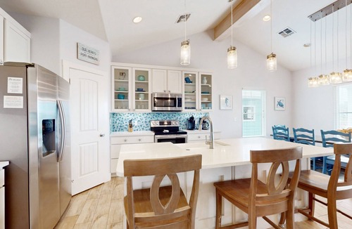 Port Aransas House | Mustang Royale Home in Gulf-Front Community, Boardwalk to Beach