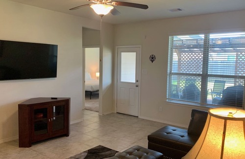 La Marque House | NASA, Keemah/ Galveston within 20 minutes sleeps 8