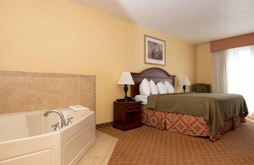 Natchez Hotel | Natchez Grand Hotel & Suites On the River