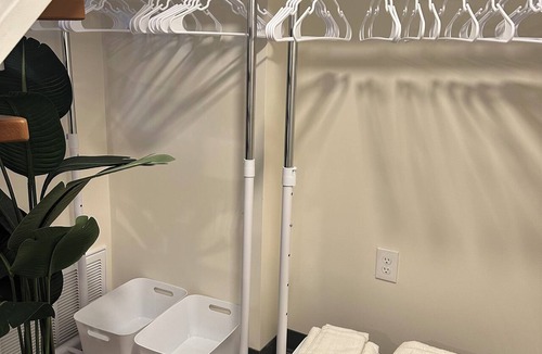 Mid-City Apartment | Natural Historic New Orleans Home - 7 Mins to FQ