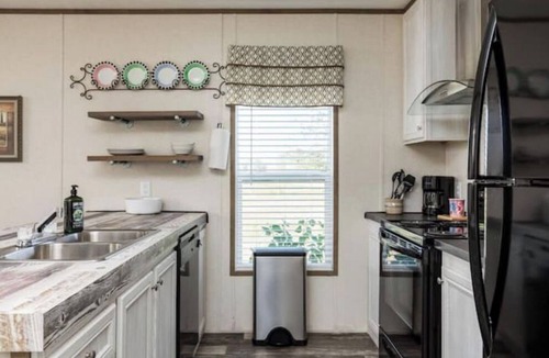 Voth House | NATURALIST BOUDOIR STARGAZER