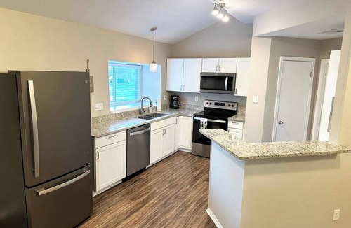 Live Oak House | NE San Antonio, Quiet and Safe Family Neighborhood