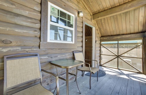 Crown Point Apartment | Near NOLA: Bayou Cabin w/Pool Access!