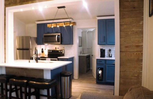 Southtown House | Near Riverwalk, Hemisfair, Art & Dining Spots
