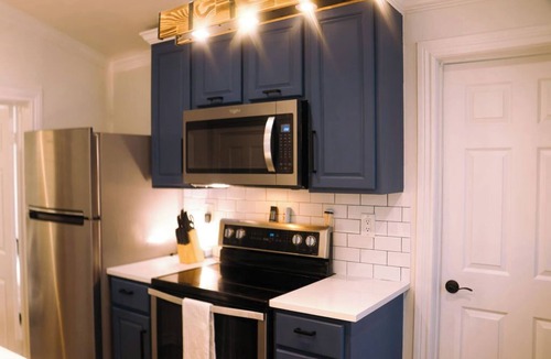 Southtown House | Near Riverwalk, Hemisfair, Art & Dining Spots