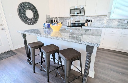 Beasley House | Near Rosenburg & Needville Sleeps 9 Pet Friendly
