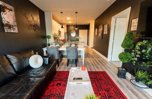 Rowlett Apartment | Near the Lake, Cozy King Bed w/ Pool/TV/W/D - B
