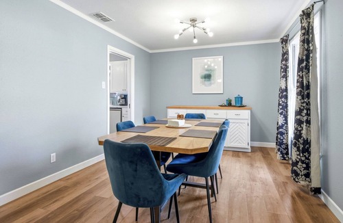 Abilene House | NEW 4BR Home Nearby ACU & Downtown - Family Vacation - Summer Savings -Sleeps 10