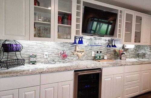 Creedmoor House | NEW 7 PERSON JACUZZI SPA AVAILABLE NOW ! Country setting - Space to run & play!