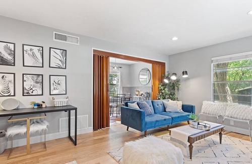 South Lamar House | NEW! Austin, TX 3BR/2BA Home Away From Home!