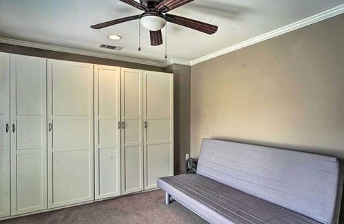 Shenandoah House | NEW! Baton Rouge Townhome Near Shopping + Dining!