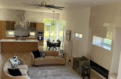 Davenport Ranch House | New Construction 5-Bedroom Luxury House in Westlake - 15 min from downtown