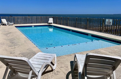 Flour Bluff House | New Listing! Near the Water with Private Pier, Boat Slip & Community Pool!